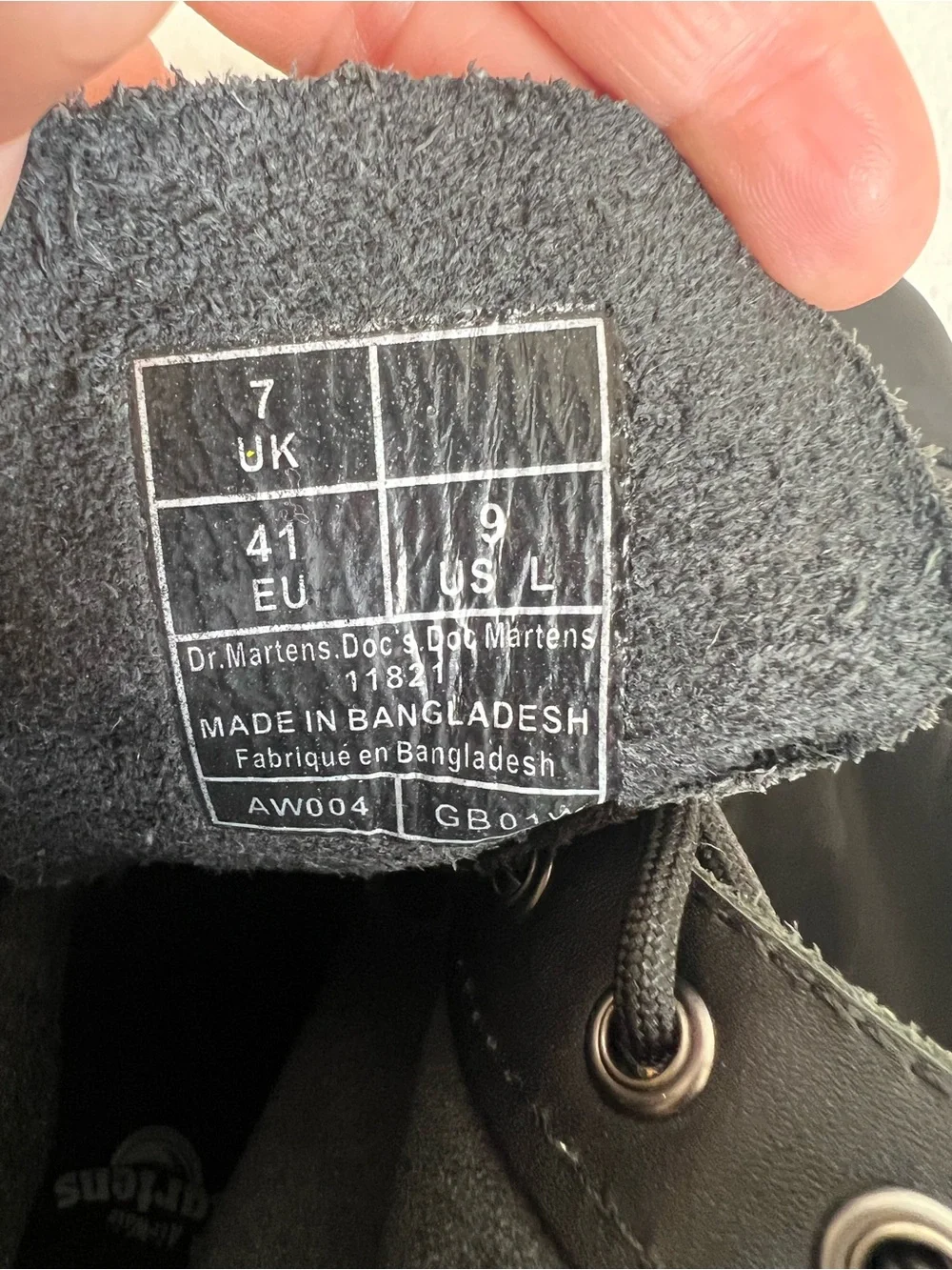 Dr. Martens selling classic